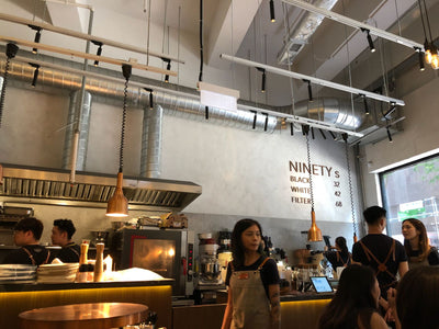 灣仔咖啡店 | 黑與白 - NINETYs